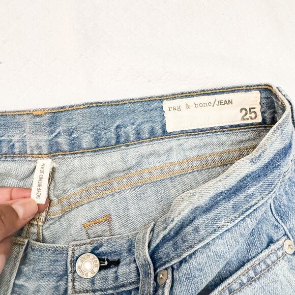 Rag & Bone Boyfriend Jean Light Wash Distressed Denim Size 25 - Picture 2 of 7